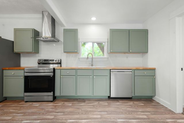 1812 Columbia Street, South Bend, IN 46613