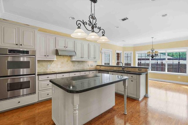 10609 Skyflower DR, Austin, TX 78759