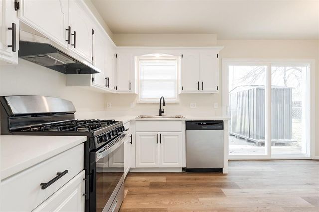 824 Cedar Crest Drive, Edmond, OK 73003