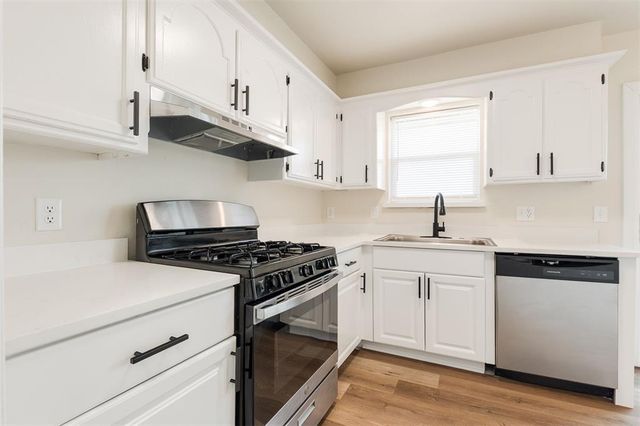 824 Cedar Crest Drive, Edmond, OK 73003