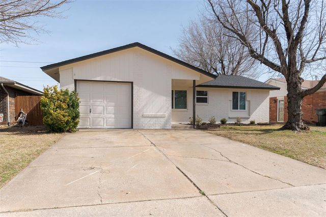 824 Cedar Crest Drive, Edmond, OK 73003