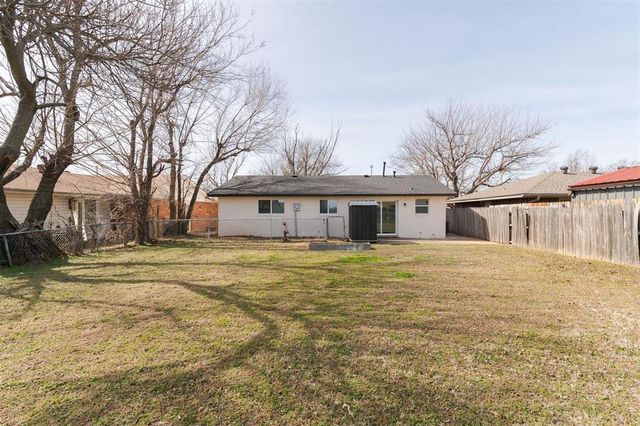 824 Cedar Crest Drive, Edmond, OK 73003