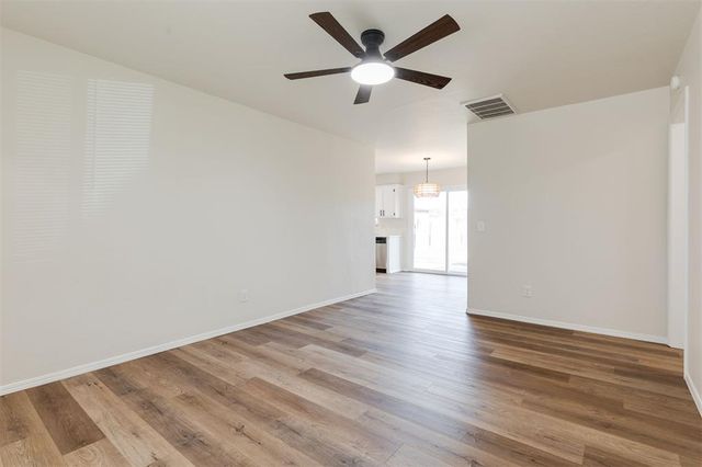 824 Cedar Crest Drive, Edmond, OK 73003