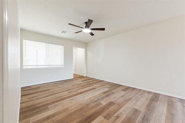 824 Cedar Crest Drive, Edmond, OK 73003