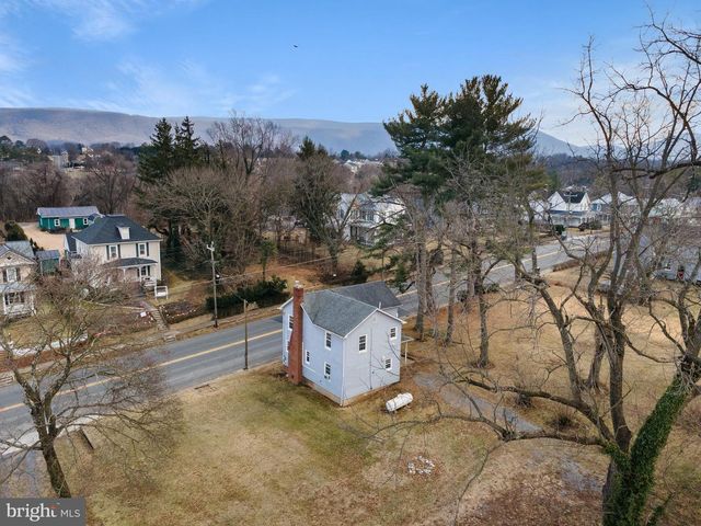 530 S MAIN ST, Woodstock, VA 22664