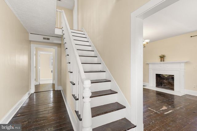 530 S MAIN ST, Woodstock, VA 22664