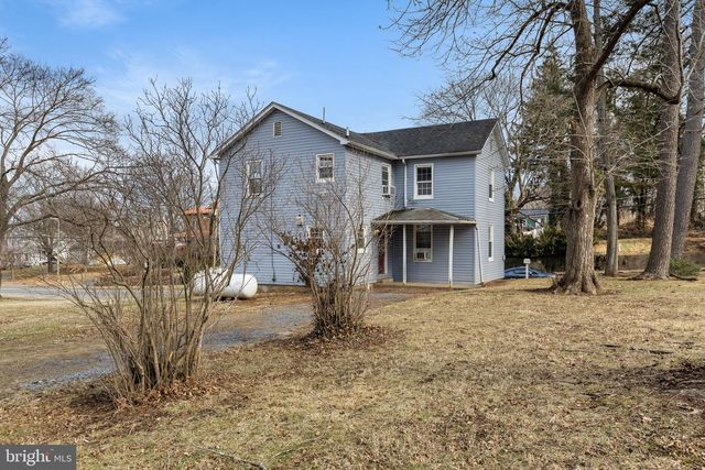 530 S MAIN ST, Woodstock, VA 22664