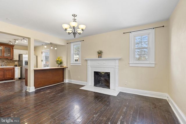 530 S MAIN ST, Woodstock, VA 22664