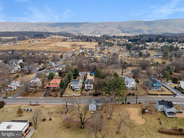 530 S MAIN ST, Woodstock, VA 22664