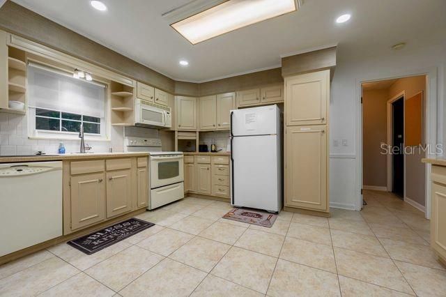 715 DEBRA LYNNE DRIVE, Brandon, FL 33511