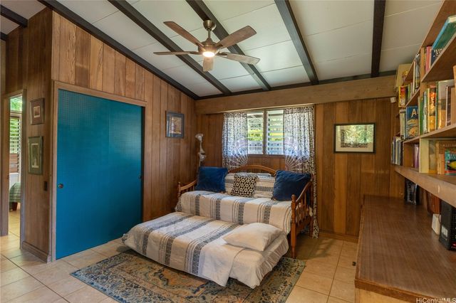 41-1025 Nenue Street, Waimanalo, HI 96795