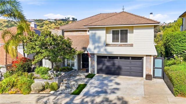 6305 E Rocking Horse, Orange, CA 92869