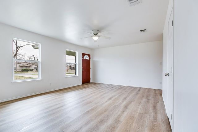 258 E 23rd Street, San Angelo, TX 76903