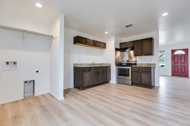 258 E 23rd Street, San Angelo, TX 76903