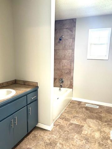 421 CURVE WOODVILLE RD, Gates, TN 38037