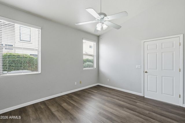 1425 S LINDSAY Road 51, Mesa, AZ 85204