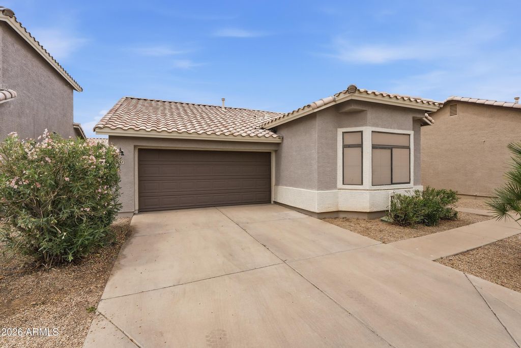 1425 S LINDSAY Road 51, Mesa, AZ 85204