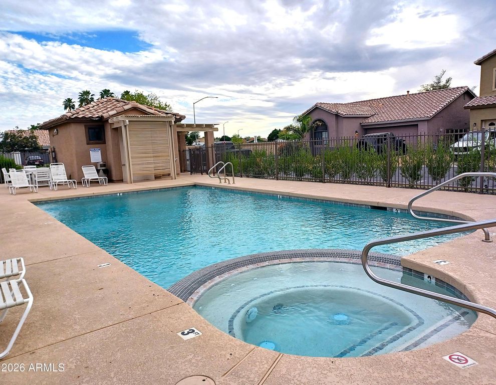 Image 34 of property listing at 1425 S LINDSAY Road 51, Mesa, AZ 85204