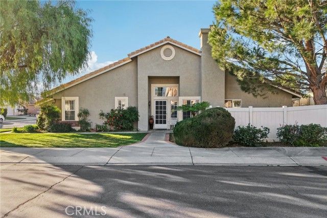 813 Cypress Point, Banning, CA 92220