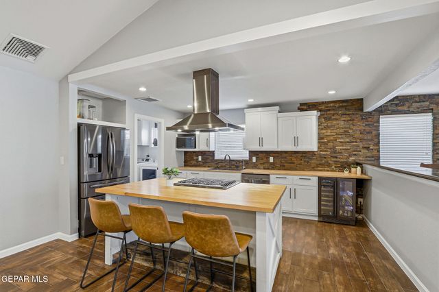 1732 Russ Randall Street, El Paso, TX 79936