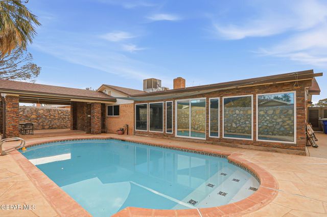 1732 Russ Randall Street, El Paso, TX 79936