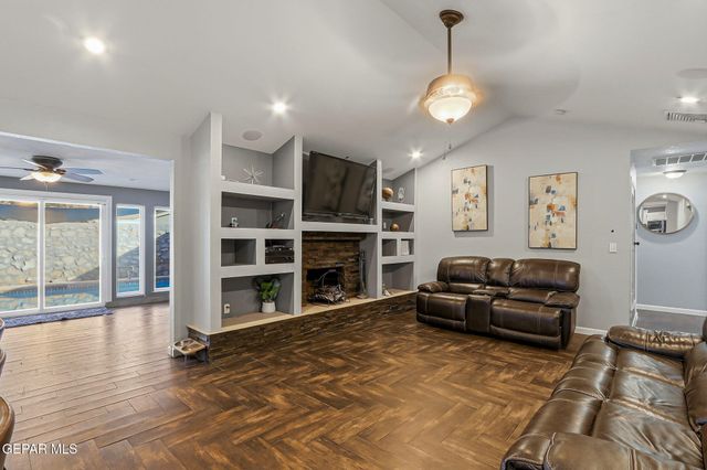 1732 Russ Randall Street, El Paso, TX 79936