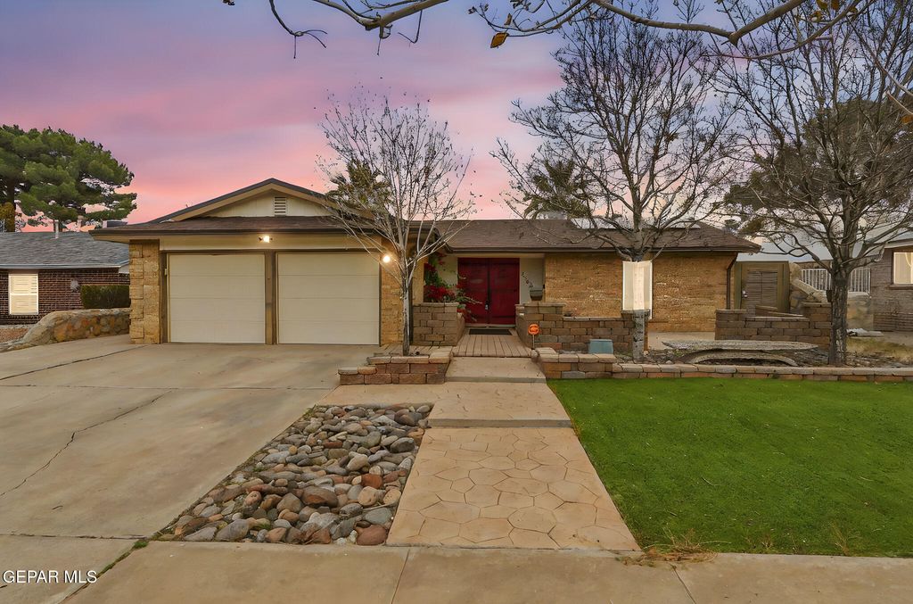 1732 Russ Randall Street, El Paso, TX 79936