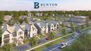 8720 Menlo Dr, Baton Rouge, LA 70808