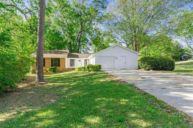2254 Lisbon Lane, Jonesboro, GA 30236