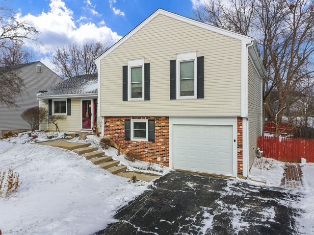 113 Wallace Street, Bartlett, IL 60103