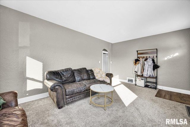 602 RIDGE Street, Washington, IL 61571