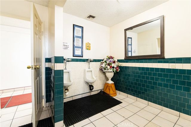 147 E Rosecrans Avenue, Compton, CA 90222