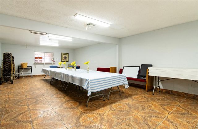 147 E Rosecrans Avenue, Compton, CA 90222