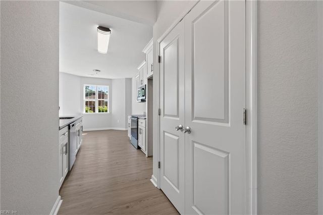 1724 B English AVE, Chesapeake, VA 23320