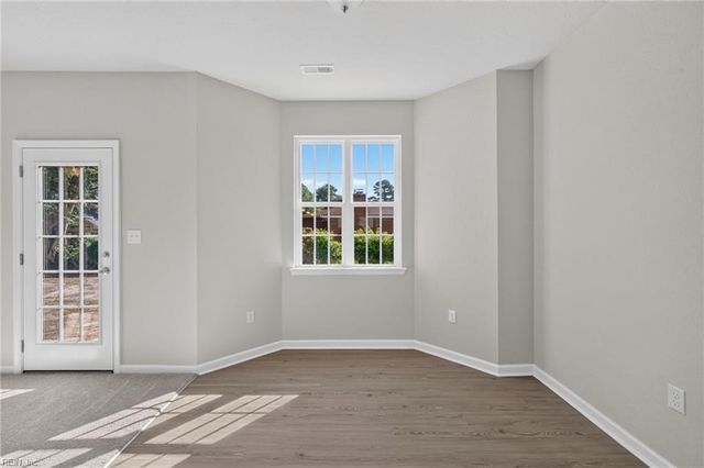 1724 B English AVE, Chesapeake, VA 23320