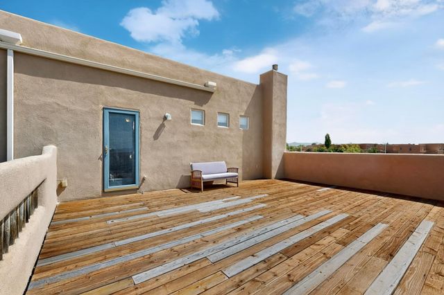 6808 Sunset Circle, Santa Fe, NM 87507