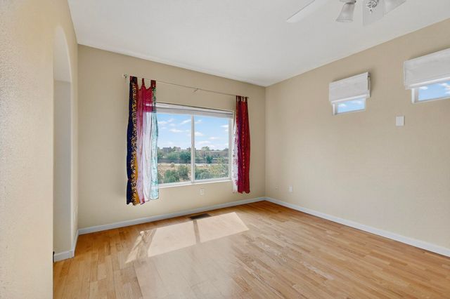 6808 Sunset Circle, Santa Fe, NM 87507