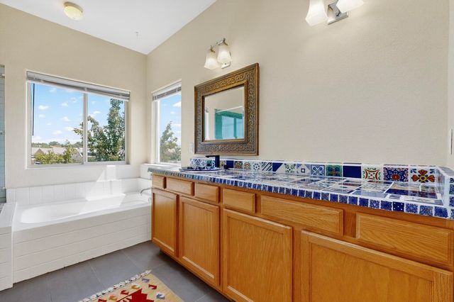 6808 Sunset Circle, Santa Fe, NM 87507