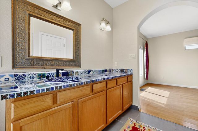 6808 Sunset Circle, Santa Fe, NM 87507