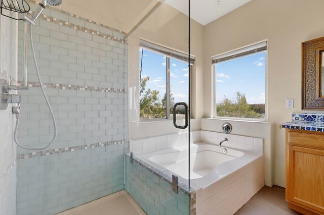 6808 Sunset Circle, Santa Fe, NM 87507