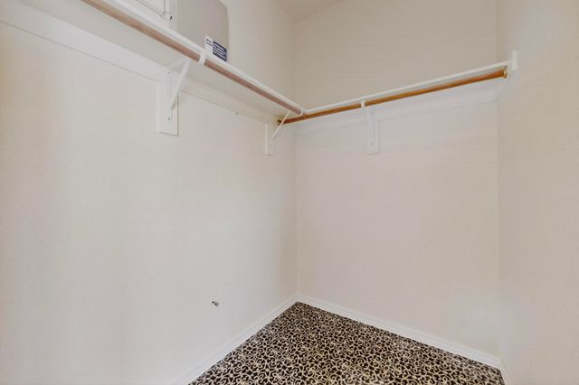 6808 Sunset Circle, Santa Fe, NM 87507