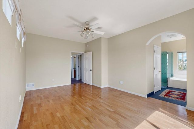 6808 Sunset Circle, Santa Fe, NM 87507