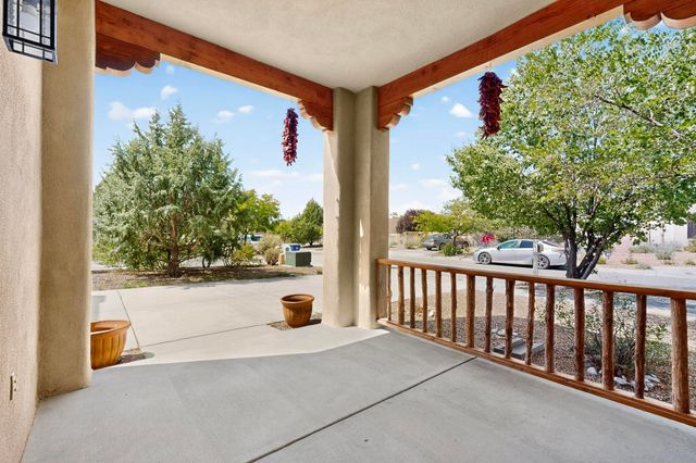 6808 Sunset Circle, Santa Fe, NM 87507