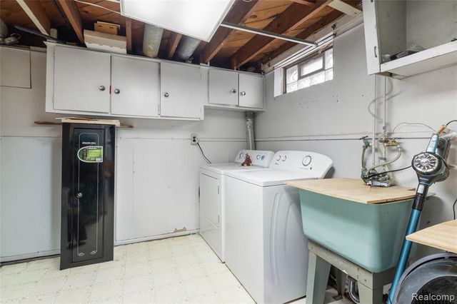 32155 Melton Street, Westland, MI 48186