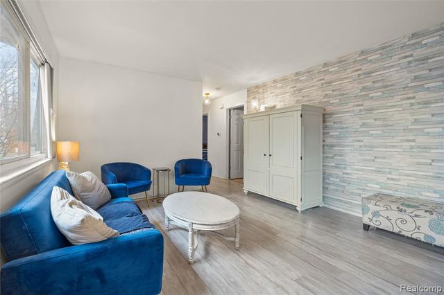 32155 Melton Street, Westland, MI 48186