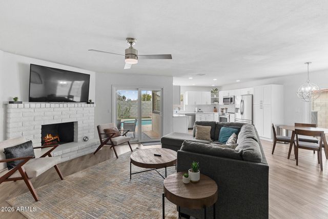 1922 W CORTEZ Circle, Chandler, AZ 85224