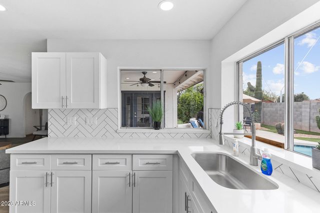 1922 W CORTEZ Circle, Chandler, AZ 85224