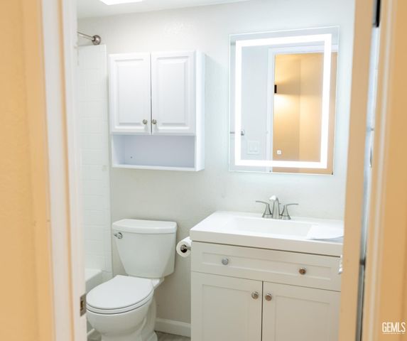 4701 Beechwood Street 67, Bakersfield, CA 93309