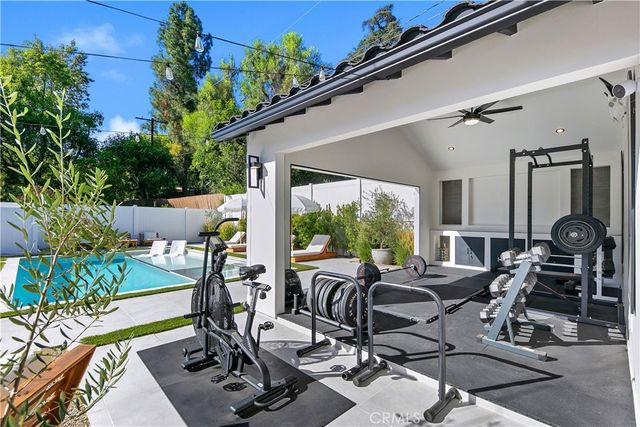 22269 Avenue San Luis, Woodland Hills, CA 91364