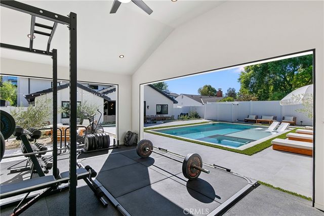 22269 Avenue San Luis, Woodland Hills, CA 91364